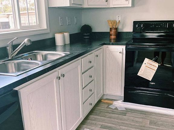 4th image of 2586 La Plaz Dr #52