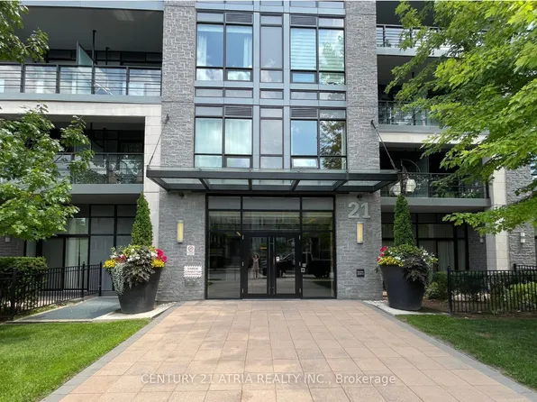 21 Clairtrell Rd, Toronto, ON