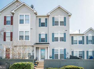 9334 Fringe Tree Ln, Manassas, VA 20110