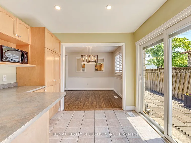 5 Country Club Dr — Photo 18