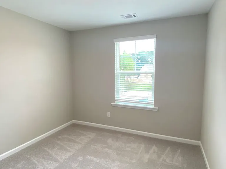 4627 Waxwing St — Photo 5