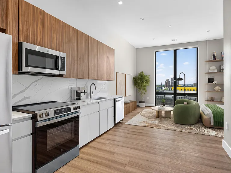 300 Washington St #6I — Photo 2