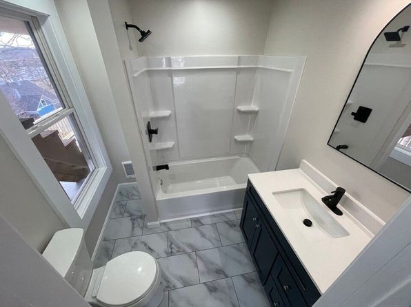 28 Sunnyside Ave FLOOR 2