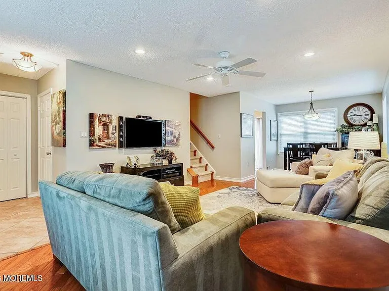66 Secretariat Ct — Photo 6