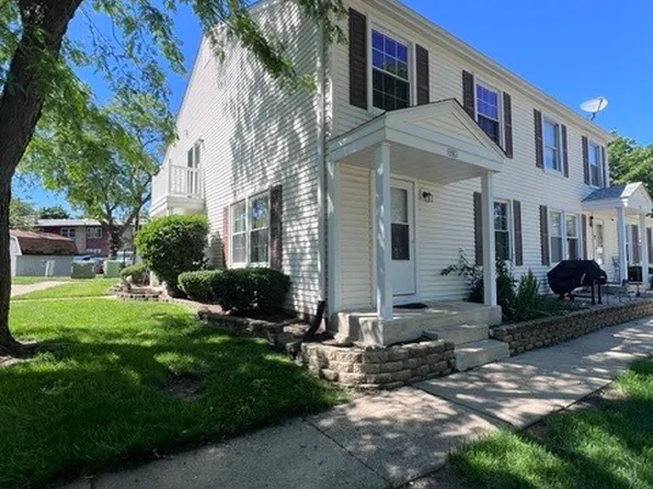 518 Darlene Ln Unit C, Glendale Heights, IL 60139