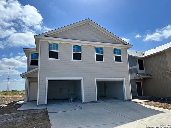 5th image of 7522 Gramercy Way