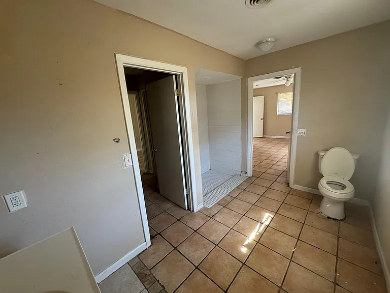 1430 N Stacy St #A — Photo 2