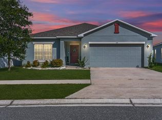 220 Sparrow Hawk Dr, Groveland, FL 34736