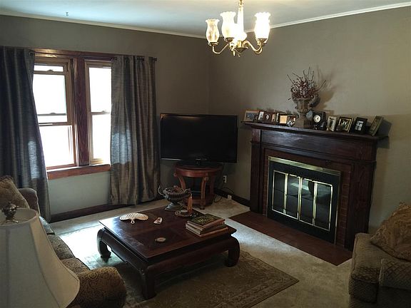 3rd image of 1030 S Biron Dr