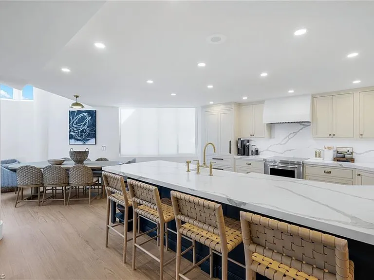 4041 Gulf Shore Blvd N #109 — Photo 7