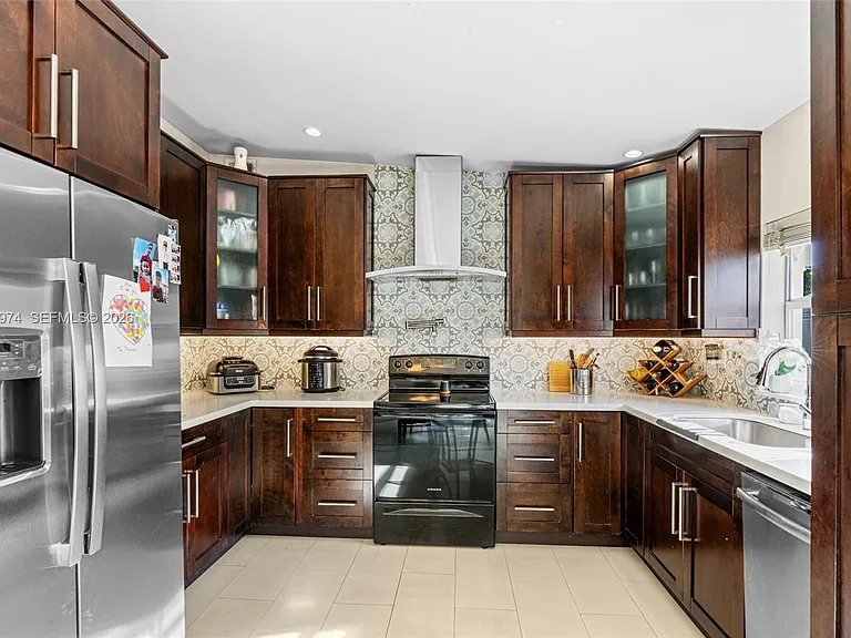 3010 SW 103rd Ave — Photo 5