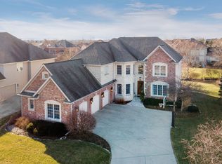 8 Derby Way, Bloomington, IL 61704