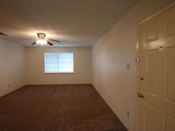 2nd image of 12414 Cimmarron Dr