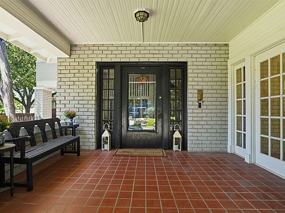 5th image of 1208 Elizabeth Blvd