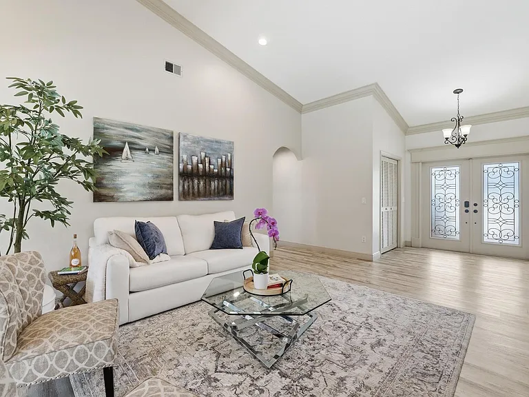 15600 Rolling Meadows Cir — Photo 4