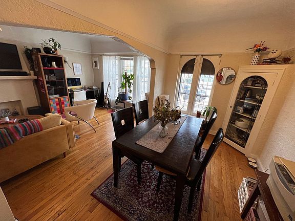 4th image of 3317 N Oakland Ave #2