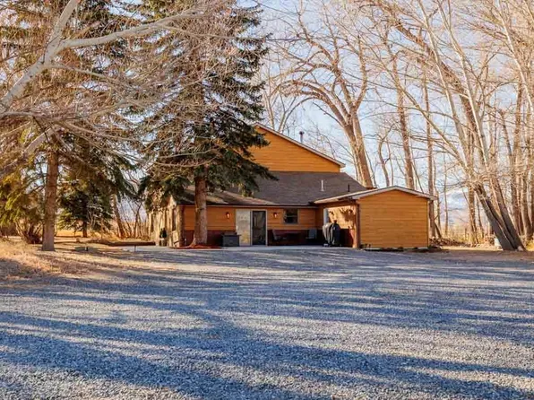 745 Southfork Rd, Cody, WY 82414