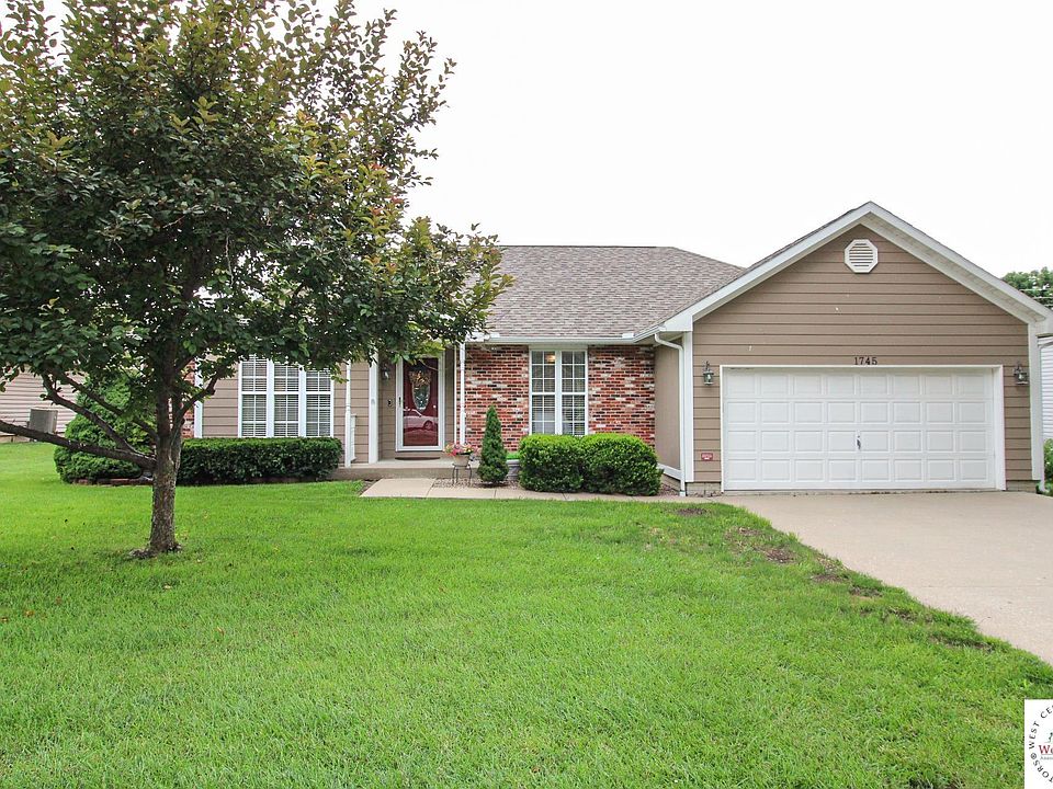1st image of 1745 E Timber Ridge Dr