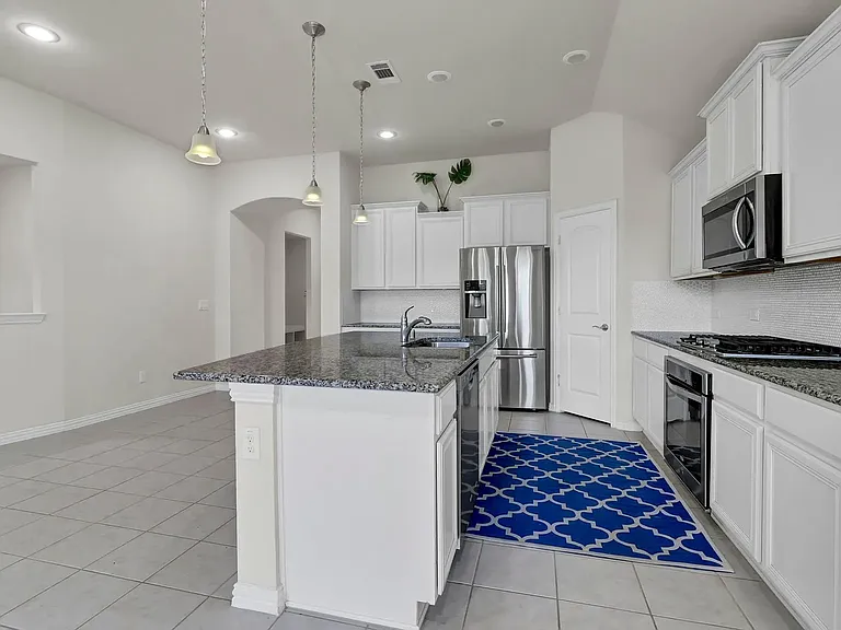 2216 Hull Point — Photo 9