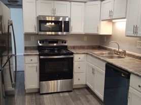 KINGSGATE VILLAGE APARTMENTS