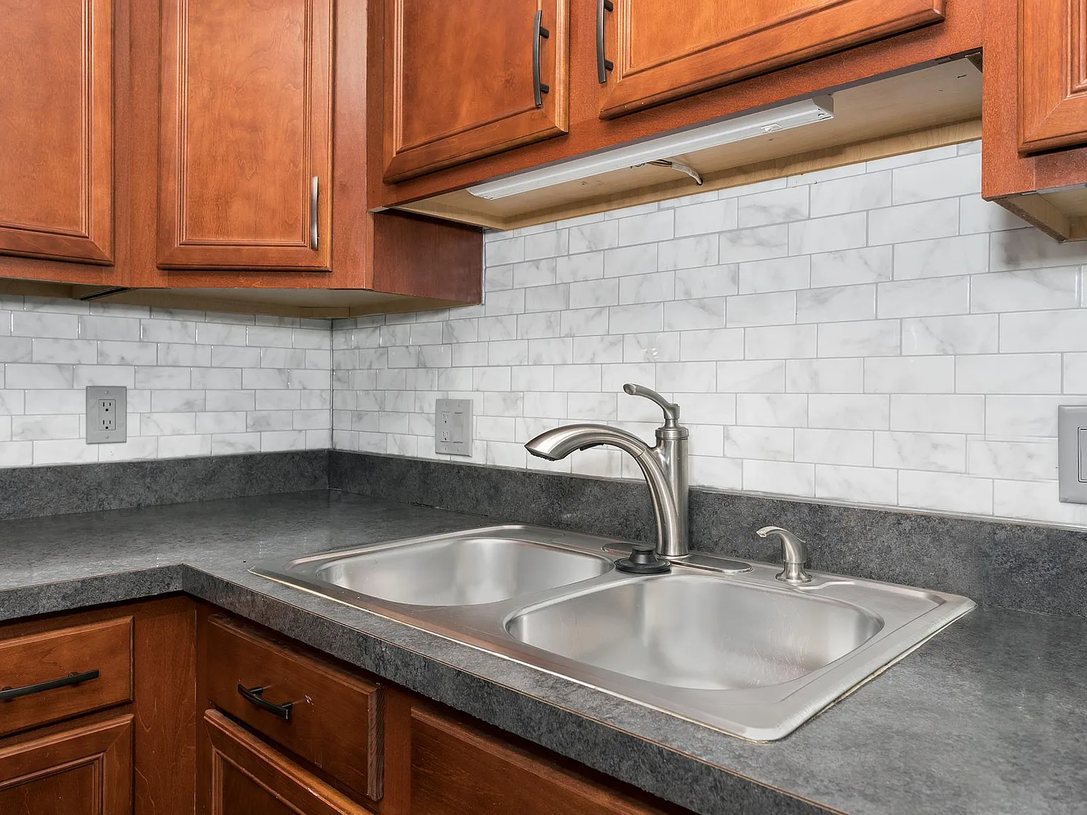 2 bed, 807 sqft, $1,500 — Photo 3