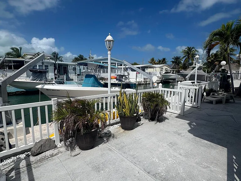 108 Seagull Ln — Photo 6