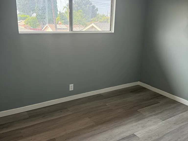 5924 Gallant St #D — Photo 4