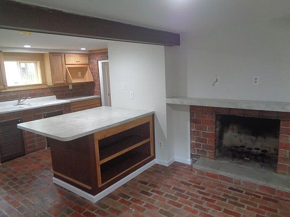 Kitchen / Living Room