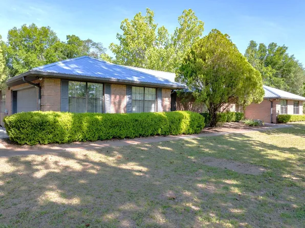 656 NW Dogwood Ter, Lake City, FL 32055