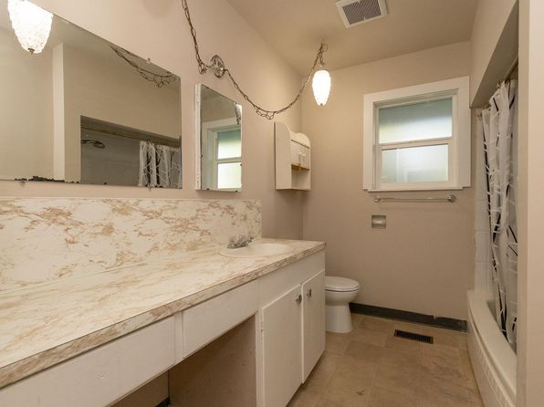 3 bedroom rental in Delta — photo 6