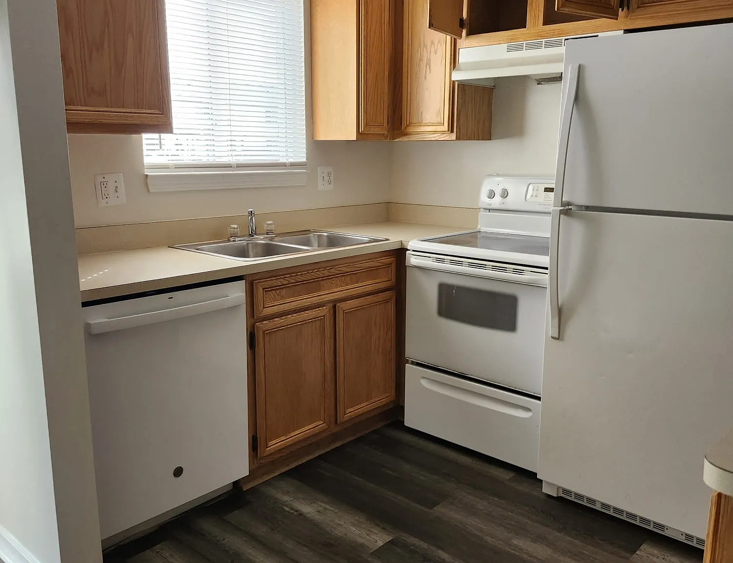 30324 Wedgewood Cir — Photo 1