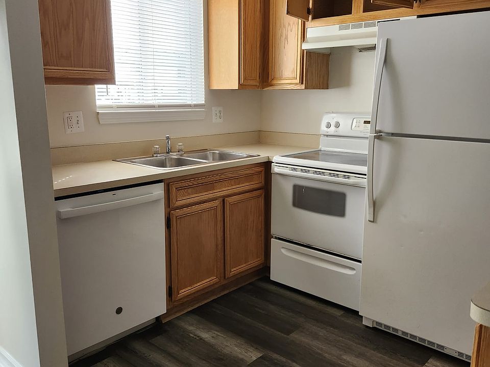 1st image of 30324 Wedgewood Cir