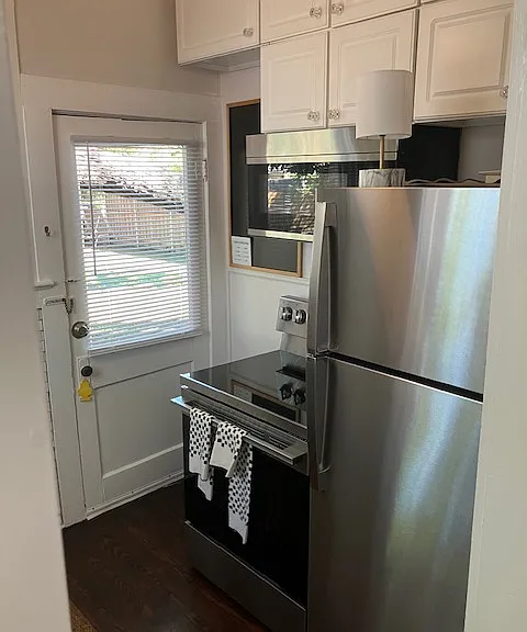 5931 Worth St — Photo 17
