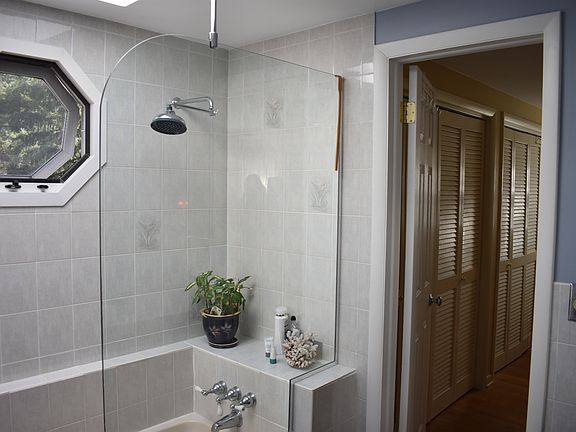 3rd image of 20 Casablanca Ct