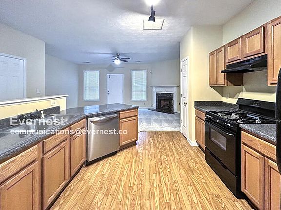 3rd image of 4846 Hairston Park Sq