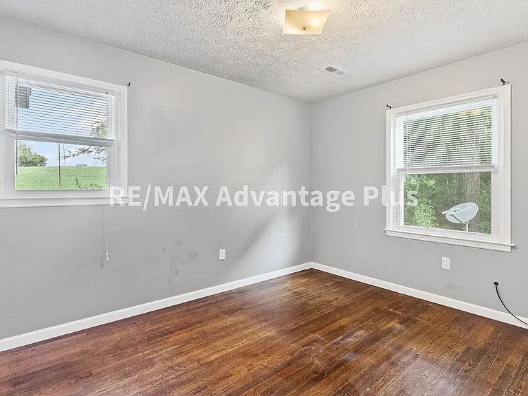 200 Gross St — Photo 22