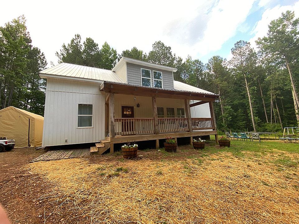 1st image of 70 Old Field Rd