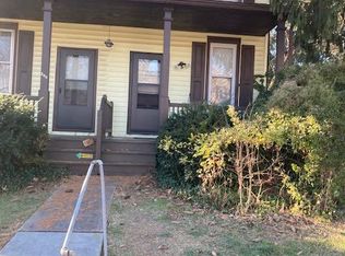 246 E Main St APT 1, Mountville, PA 17554