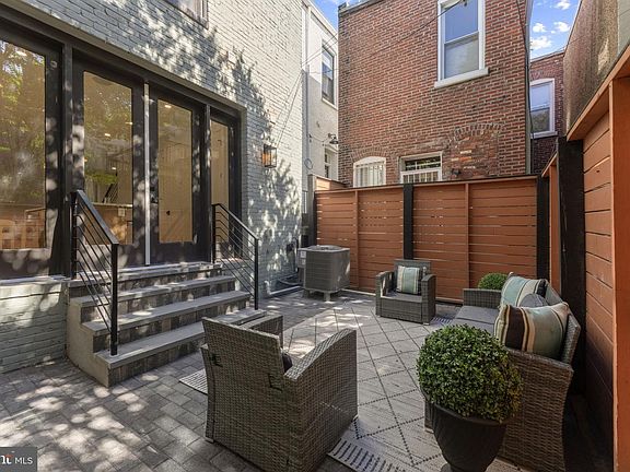 2nd image of 602 U St NW