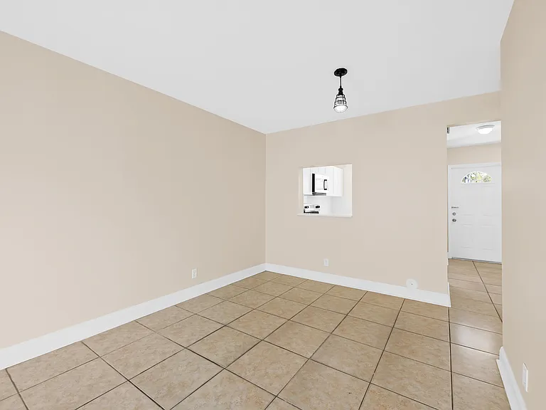 3281 E Golf Blvd #4 — Photo 7
