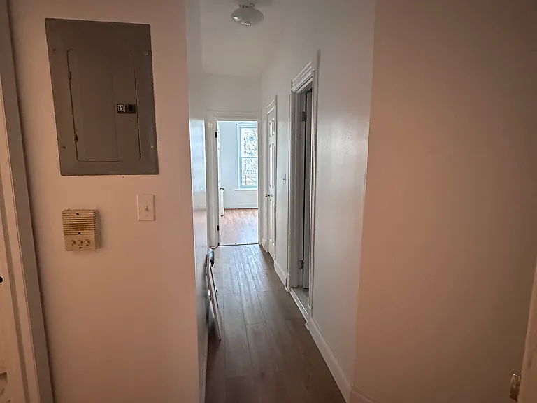 353 Ridgewood Ave #2 — Photo 3