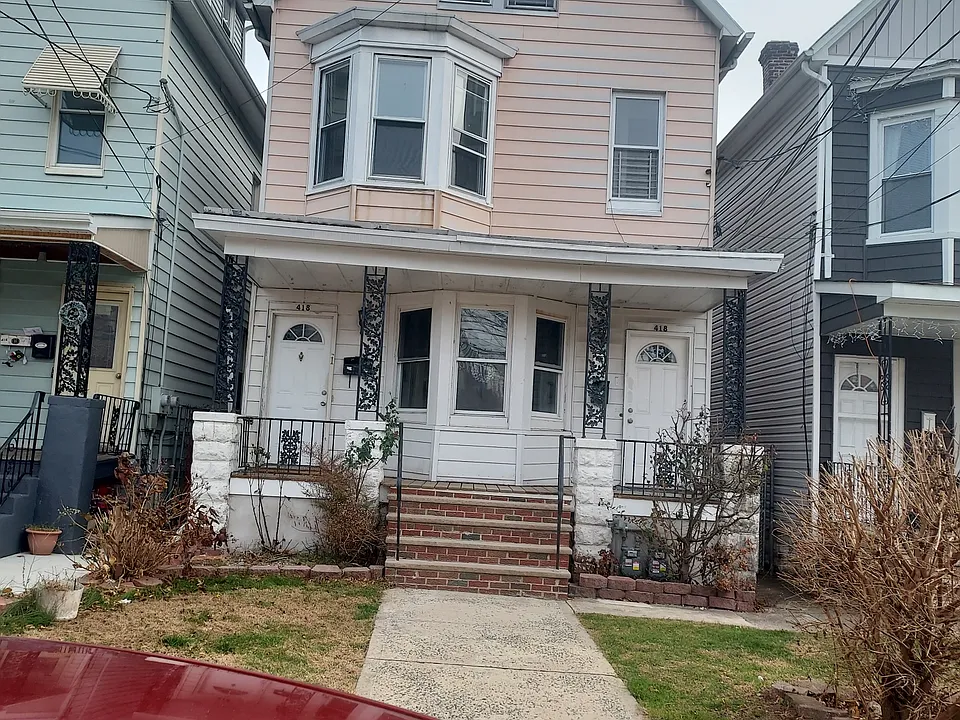 418 Washington Ave #2