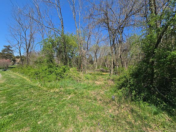 5th image of 32072 Shorewood Rd
