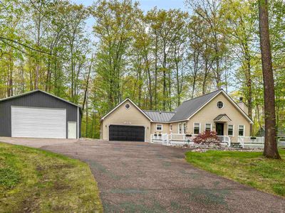 2779 W Higgins Lake Dr, Roscommon, MI, 48653