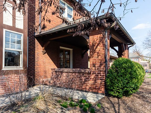 3rd image of 175 N Taylor Ave