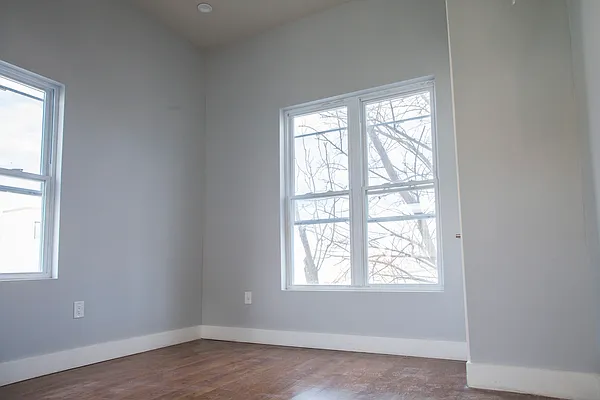 Rented by EXR | media 57