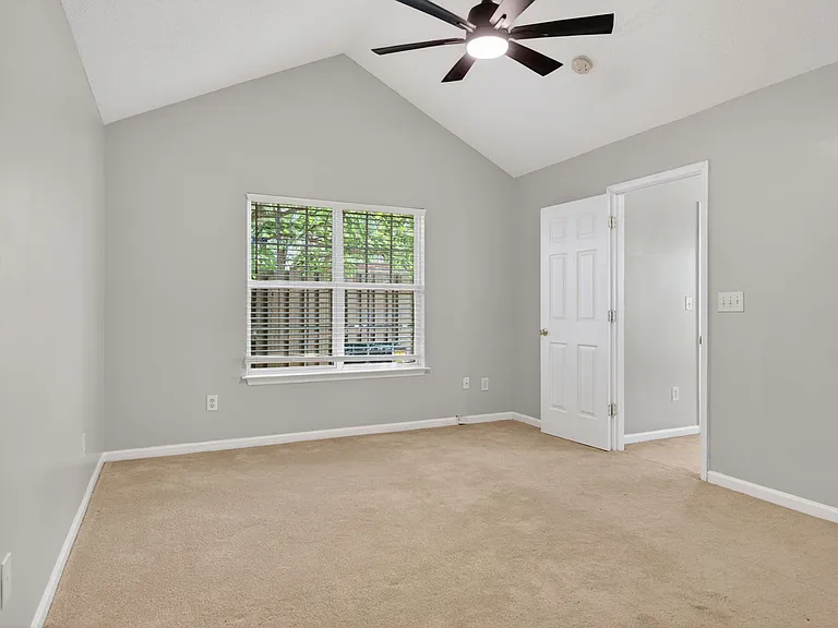 5065 Bartholomews Ln — Photo 19