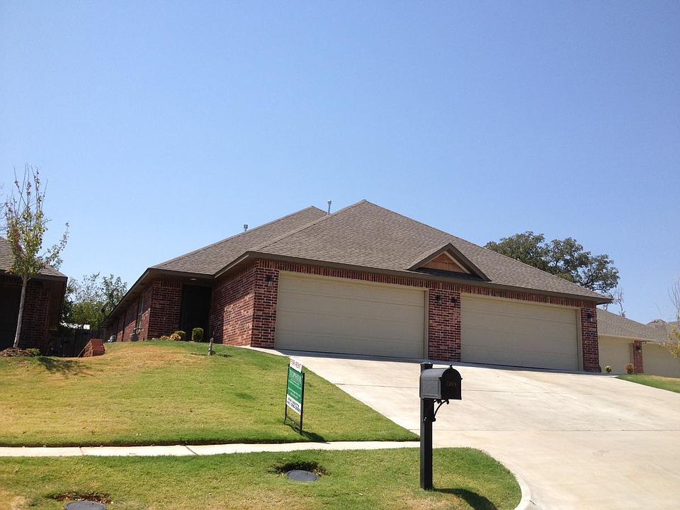 1st image of 13809 Oxford Dr #Duplex