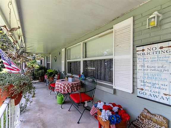 3rd image of 2009 Spooner Dr