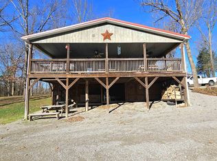 2 Camp Thirsty Ln, Simpson, IL 62985